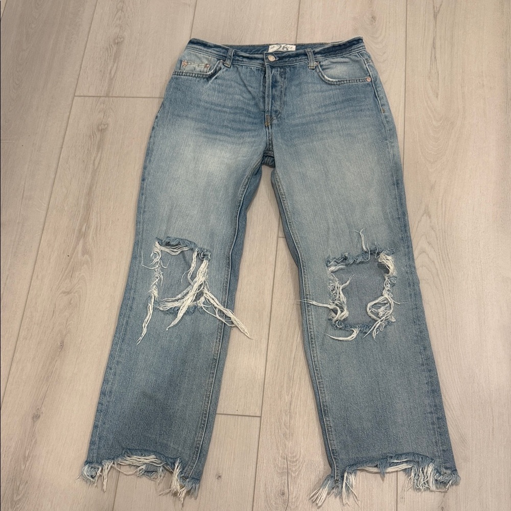 Free People We the Free Distressed Blue Jeans SZ 26